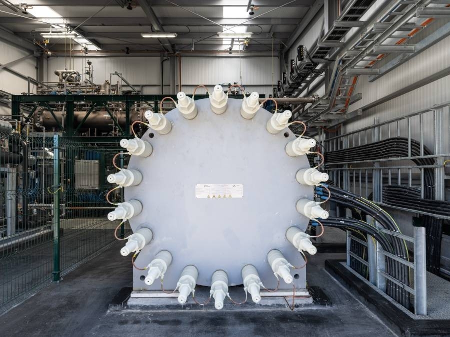 Renewable hydrogen electrolyzer